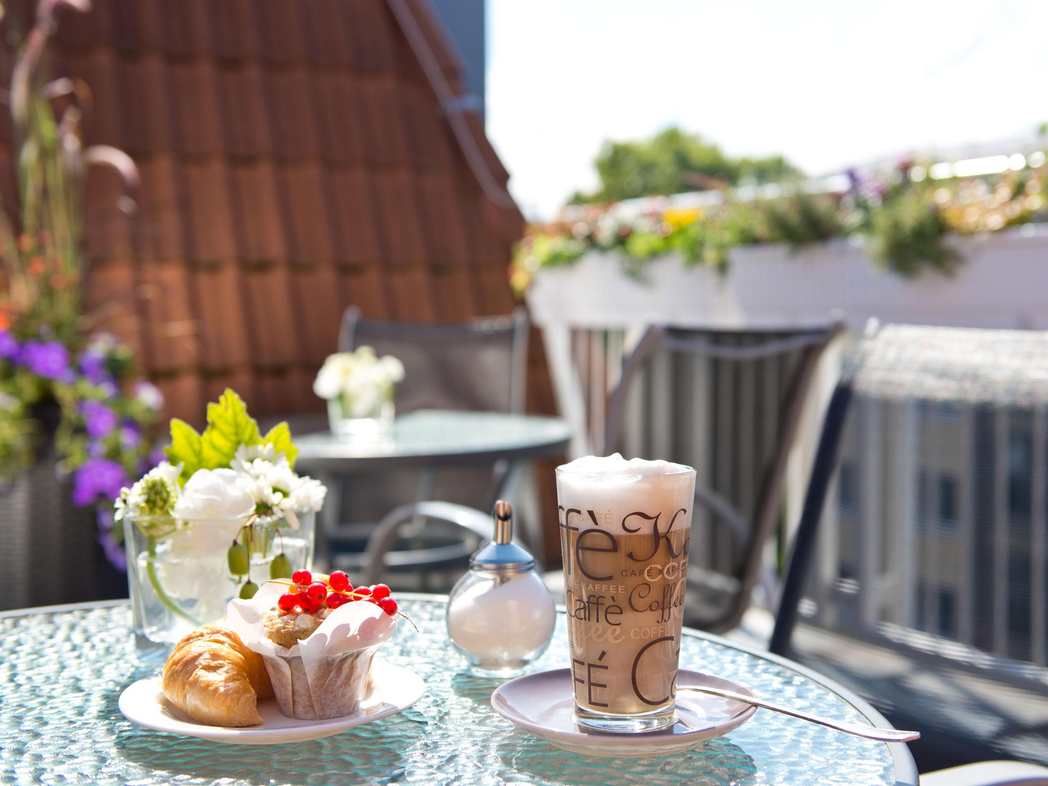 ACHAT Hotel Dresden Elbufer Exterior foto